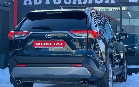 Toyota RAV4, 2019 год, 3 350 000 рублей, 11 фотография