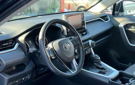 Toyota RAV4, 2019 год, 3 350 000 рублей, 15 фотография