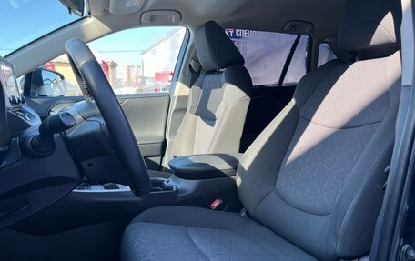 Toyota RAV4, 2019 год, 3 350 000 рублей, 16 фотография