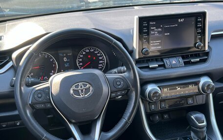 Toyota RAV4, 2019 год, 3 350 000 рублей, 19 фотография