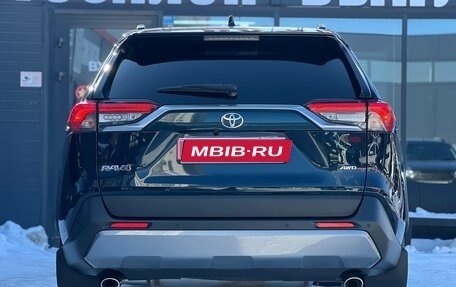 Toyota RAV4, 2019 год, 3 350 000 рублей, 10 фотография