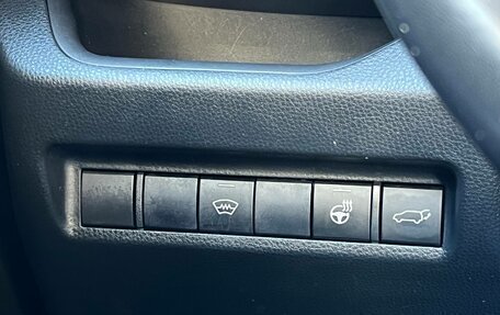 Toyota RAV4, 2019 год, 3 350 000 рублей, 23 фотография