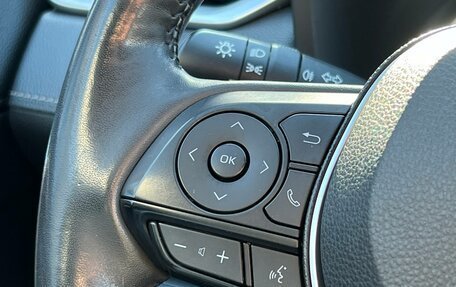 Toyota RAV4, 2019 год, 3 350 000 рублей, 27 фотография