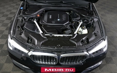 BMW 5 серия, 2018 год, 3 590 000 рублей, 9 фотография