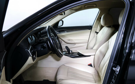 BMW 5 серия, 2018 год, 3 590 000 рублей, 16 фотография