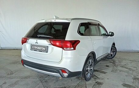 Mitsubishi Outlander III рестайлинг 3, 2017 год, 1 945 000 рублей, 6 фотография