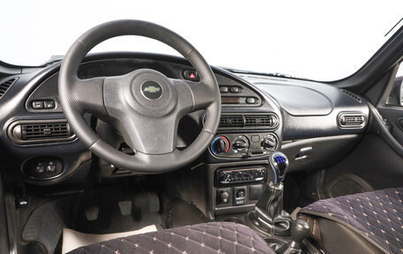 Chevrolet Niva I рестайлинг, 2017 год, 739 000 рублей, 9 фотография