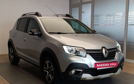 Renault Sandero II рестайлинг, 2022 год, 1 200 000 рублей, 3 фотография