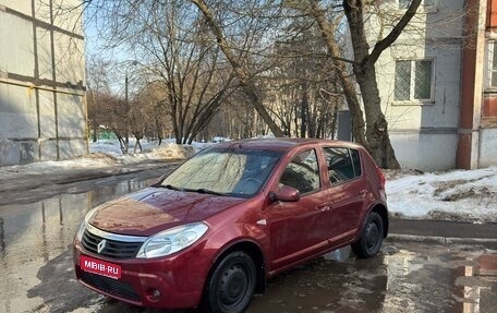 Renault Sandero I, 2011 год, 560 000 рублей, 1 фотография