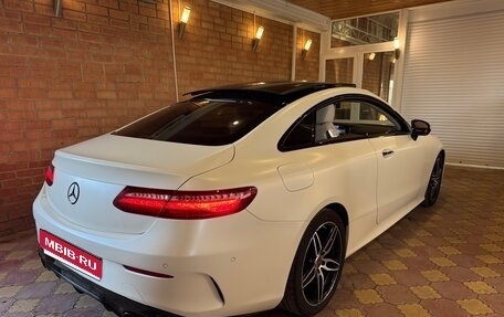 Mercedes-Benz E-Класс, 2017 год, 3 740 000 рублей, 1 фотография