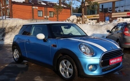 MINI Hatch, 2017 год, 1 800 000 рублей, 1 фотография