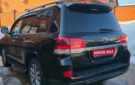 Toyota Land Cruiser 200, 2017 год, 7 200 000 рублей, 6 фотография