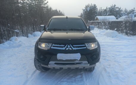 Mitsubishi L200 IV рестайлинг, 2013 год, 1 720 000 рублей, 1 фотография