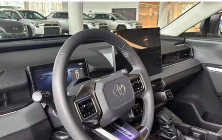 Toyota RAV4, 2026 год, 4 890 000 рублей, 8 фотография
