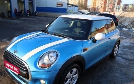 MINI Hatch, 2017 год, 1 800 000 рублей, 4 фотография
