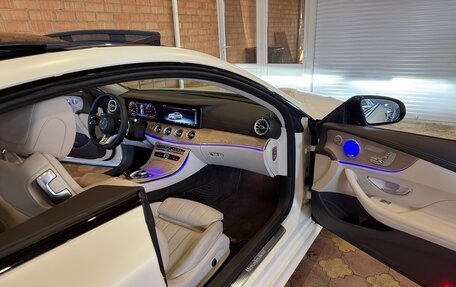 Mercedes-Benz E-Класс, 2017 год, 3 740 000 рублей, 21 фотография