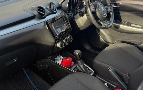 Suzuki Swift V, 2018 год, 1 200 000 рублей, 6 фотография