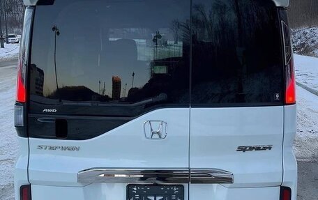 Honda Stepwgn IV, 2021 год, 2 050 000 рублей, 4 фотография