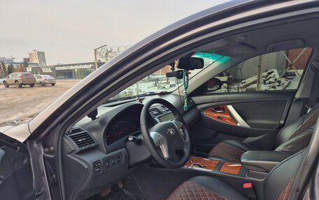 Toyota Camry, 2010 год, 1 090 000 рублей, 10 фотография