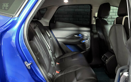 Jaguar E-Pace, 2018 год, 2 700 000 рублей, 19 фотография