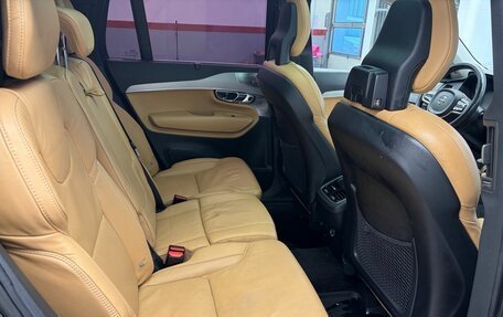 Volvo XC90 II рестайлинг, 2015 год, 2 529 000 рублей, 23 фотография