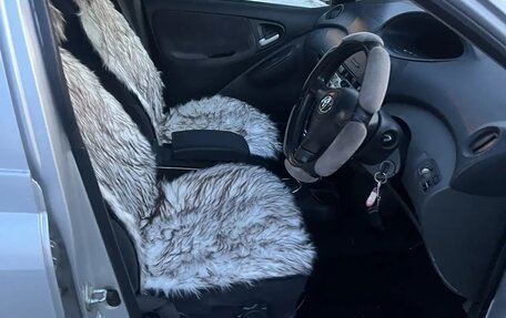 Toyota Vitz, 2003 год, 405 000 рублей, 4 фотография