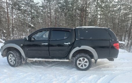 Mitsubishi L200 IV рестайлинг, 2013 год, 1 720 000 рублей, 4 фотография