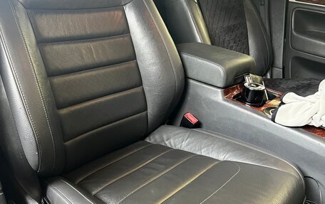 Volkswagen Touareg III, 2009 год, 1 680 000 рублей, 11 фотография