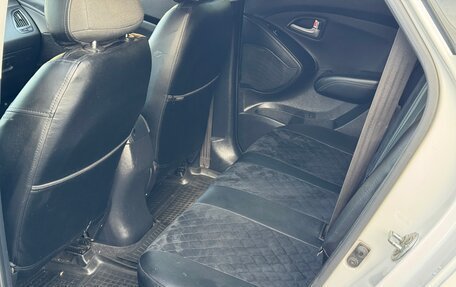 Hyundai ix35 I рестайлинг, 2013 год, 985 000 рублей, 10 фотография