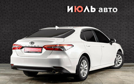 Toyota Camry, 2018 год, 2 860 000 рублей, 4 фотография