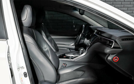 Toyota Camry, 2018 год, 2 860 000 рублей, 11 фотография