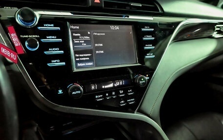 Toyota Camry, 2018 год, 2 860 000 рублей, 17 фотография