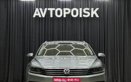 Volkswagen Passat B8 рестайлинг, 2019 год, 1 899 000 рублей, 2 фотография