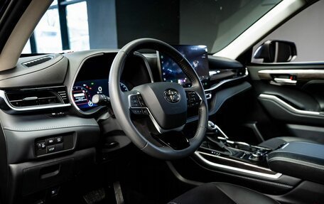 Toyota Highlander, 2025 год, 5 690 000 рублей, 13 фотография