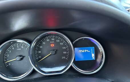 Renault Logan II, 2018 год, 849 000 рублей, 9 фотография