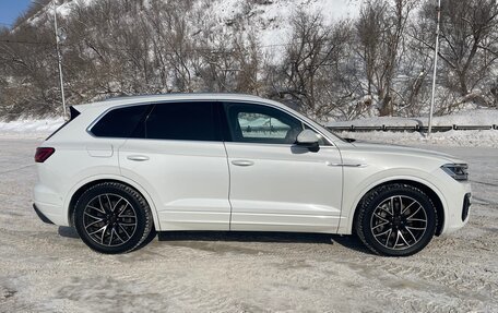 Volkswagen Touareg III, 2019 год, 5 300 000 рублей, 6 фотография