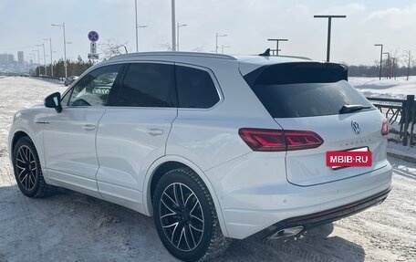 Volkswagen Touareg III, 2019 год, 5 300 000 рублей, 8 фотография
