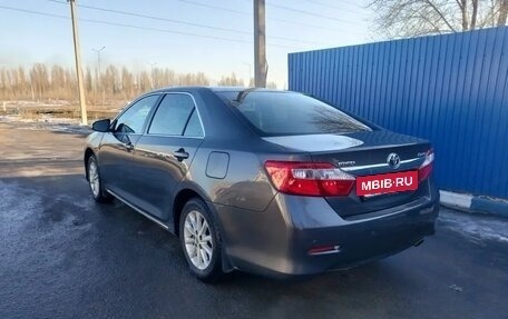 Toyota Camry, 2013 год, 1 850 000 рублей, 3 фотография