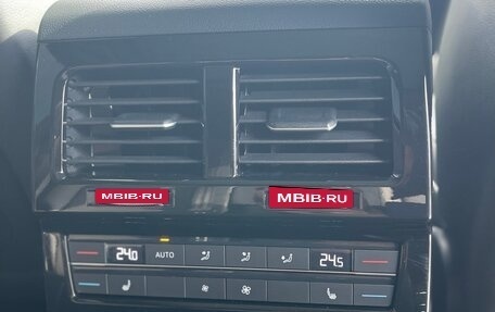 Volkswagen Touareg III, 2019 год, 5 300 000 рублей, 19 фотография