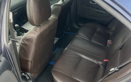 Mitsubishi Carisma I, 2002 год, 250 000 рублей, 8 фотография