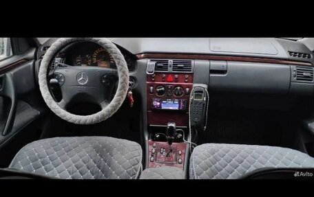 Mercedes-Benz E-Класс, 2001 год, 659 000 рублей, 11 фотография