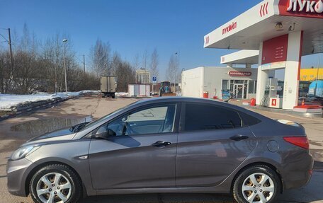 Hyundai Solaris II рестайлинг, 2013 год, 700 000 рублей, 4 фотография