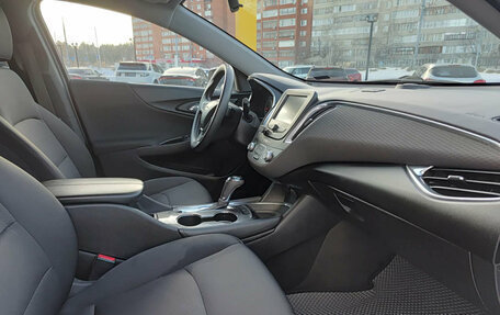 Chevrolet Malibu IX, 2017 год, 1 060 000 рублей, 13 фотография