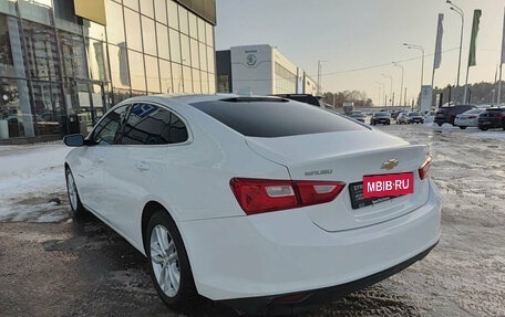 Chevrolet Malibu IX, 2017 год, 1 060 000 рублей, 8 фотография
