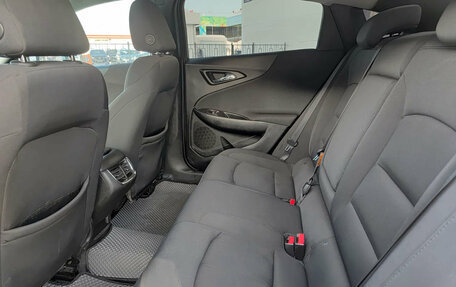 Chevrolet Malibu IX, 2017 год, 1 060 000 рублей, 15 фотография