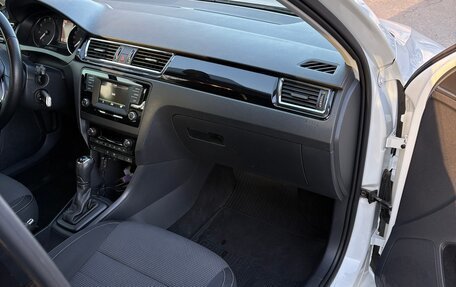 Skoda Rapid I, 2016 год, 1 300 000 рублей, 7 фотография