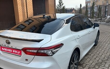 Toyota Camry, 2021 год, 3 185 000 рублей, 3 фотография