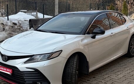 Toyota Camry, 2021 год, 3 185 000 рублей, 13 фотография