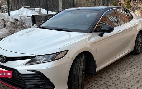 Toyota Camry, 2021 год, 3 185 000 рублей, 12 фотография