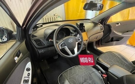 Hyundai Solaris II рестайлинг, 2014 год, 950 000 рублей, 27 фотография